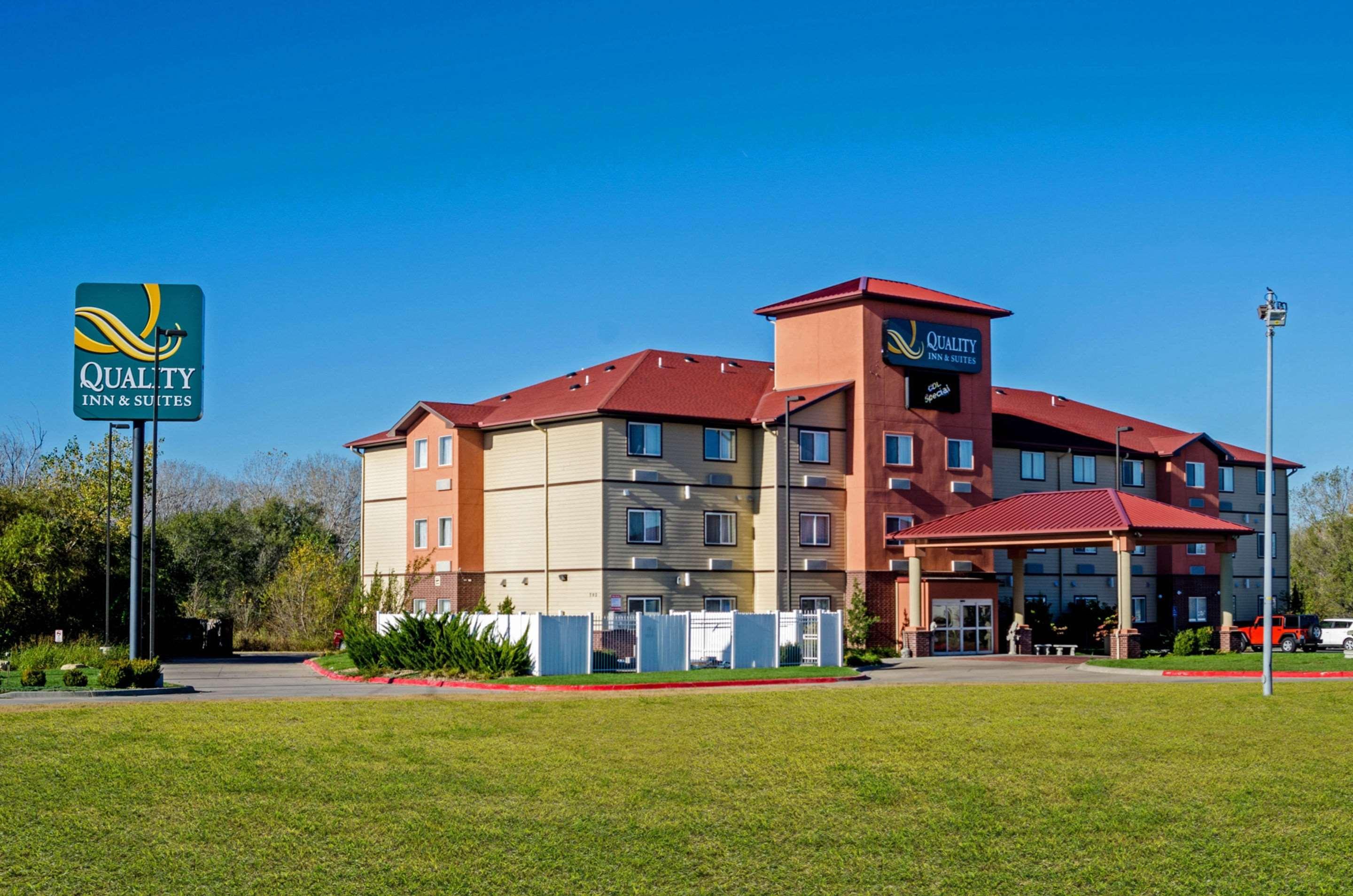 Quality Inn & Suites Park City Exterior photo
