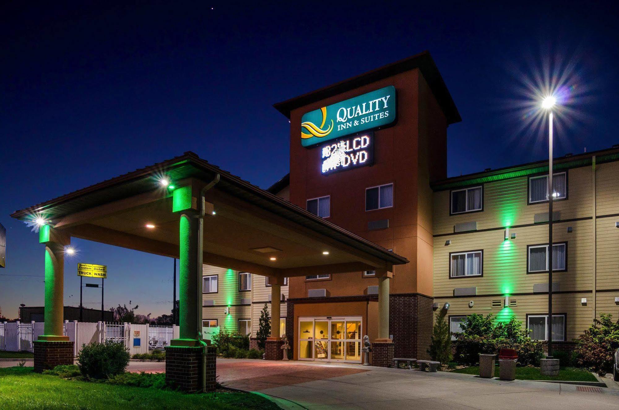 Quality Inn & Suites Park City Exterior photo